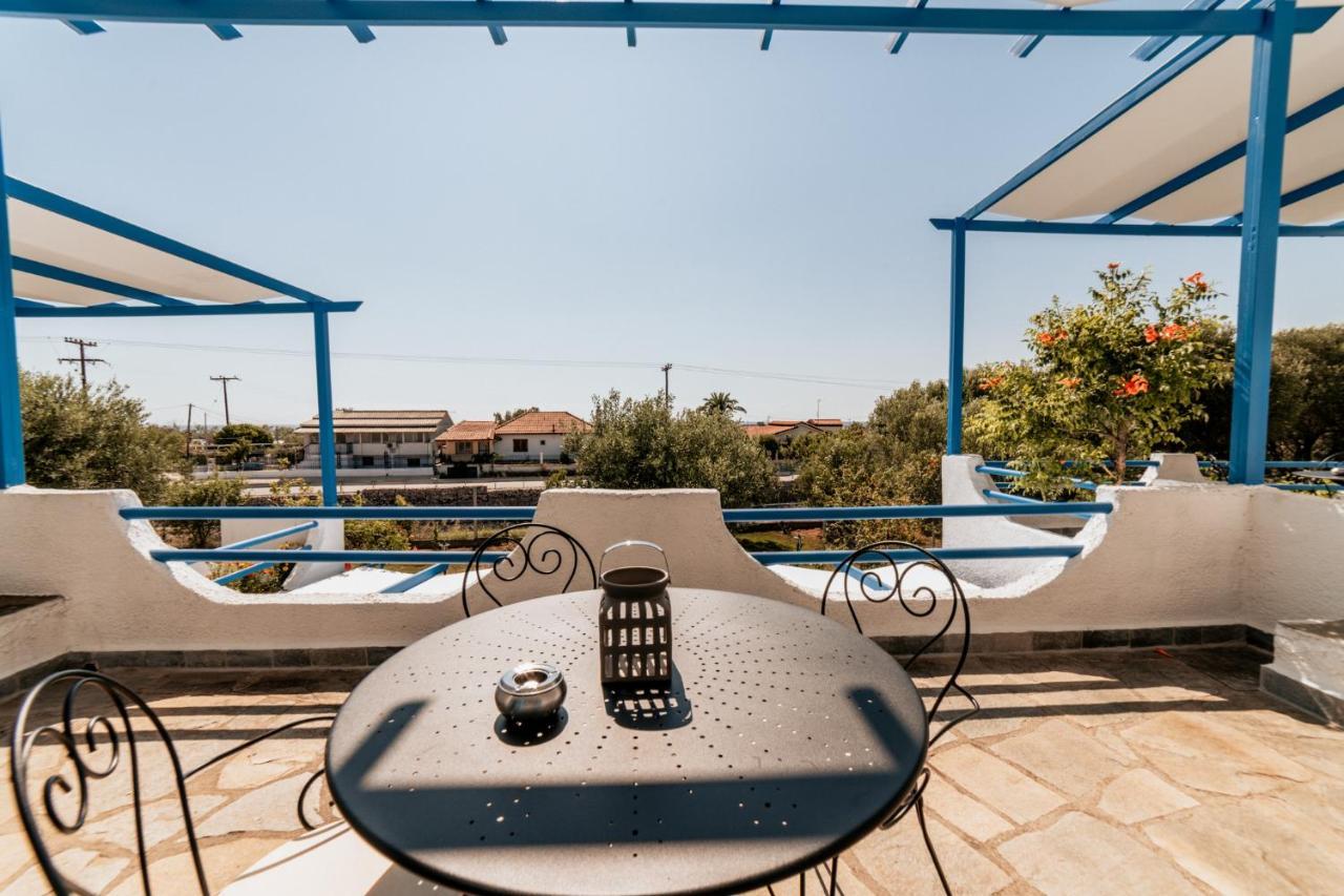Cyclades Luxury Country house *