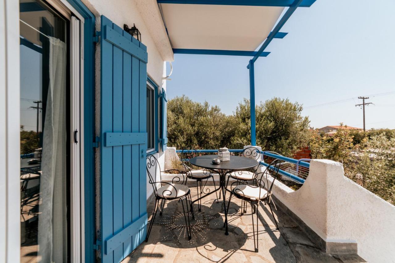 Cyclades Luxury Country house *