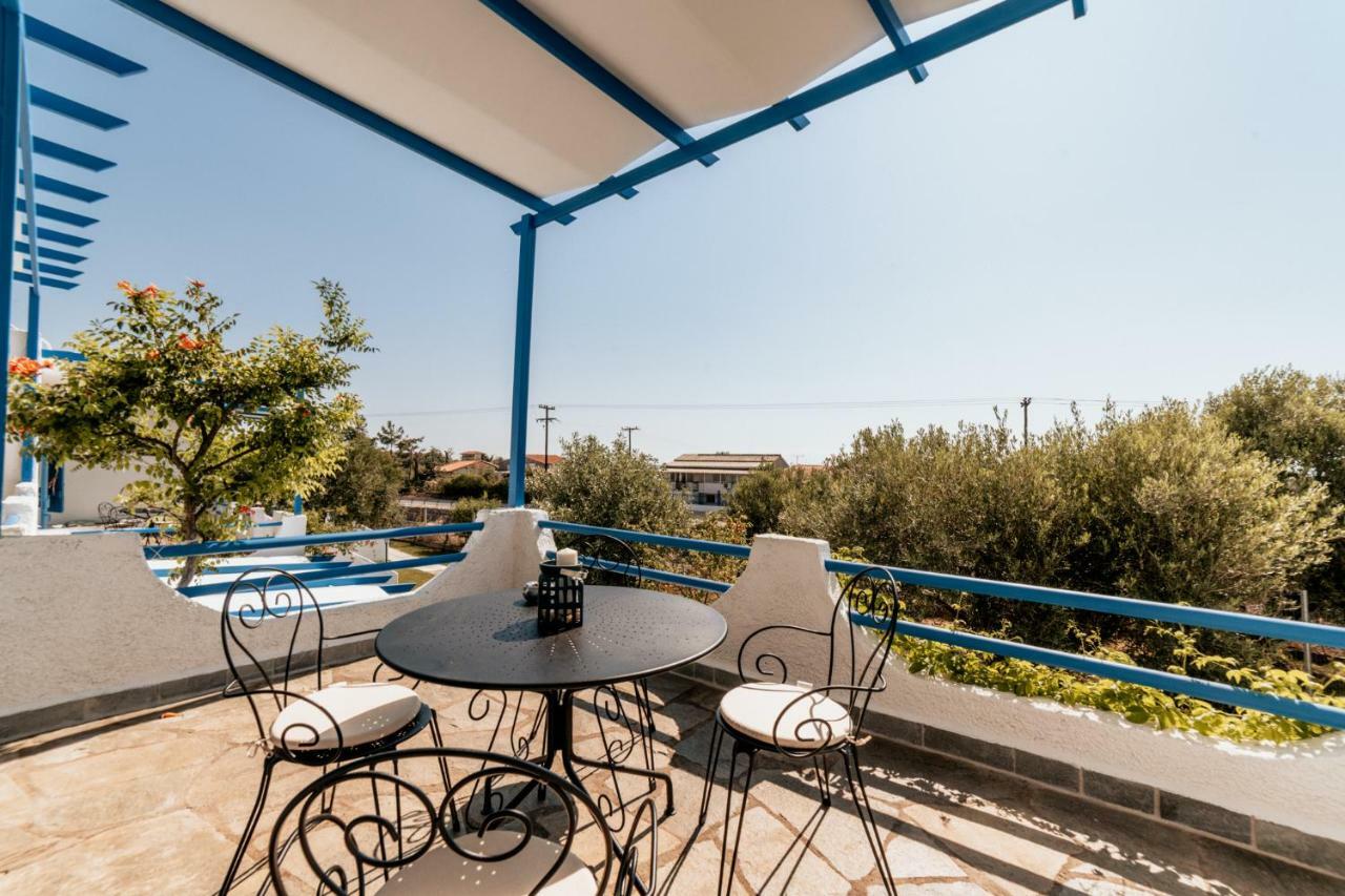 Country house Cyclades Luxury Nea Poteidaia