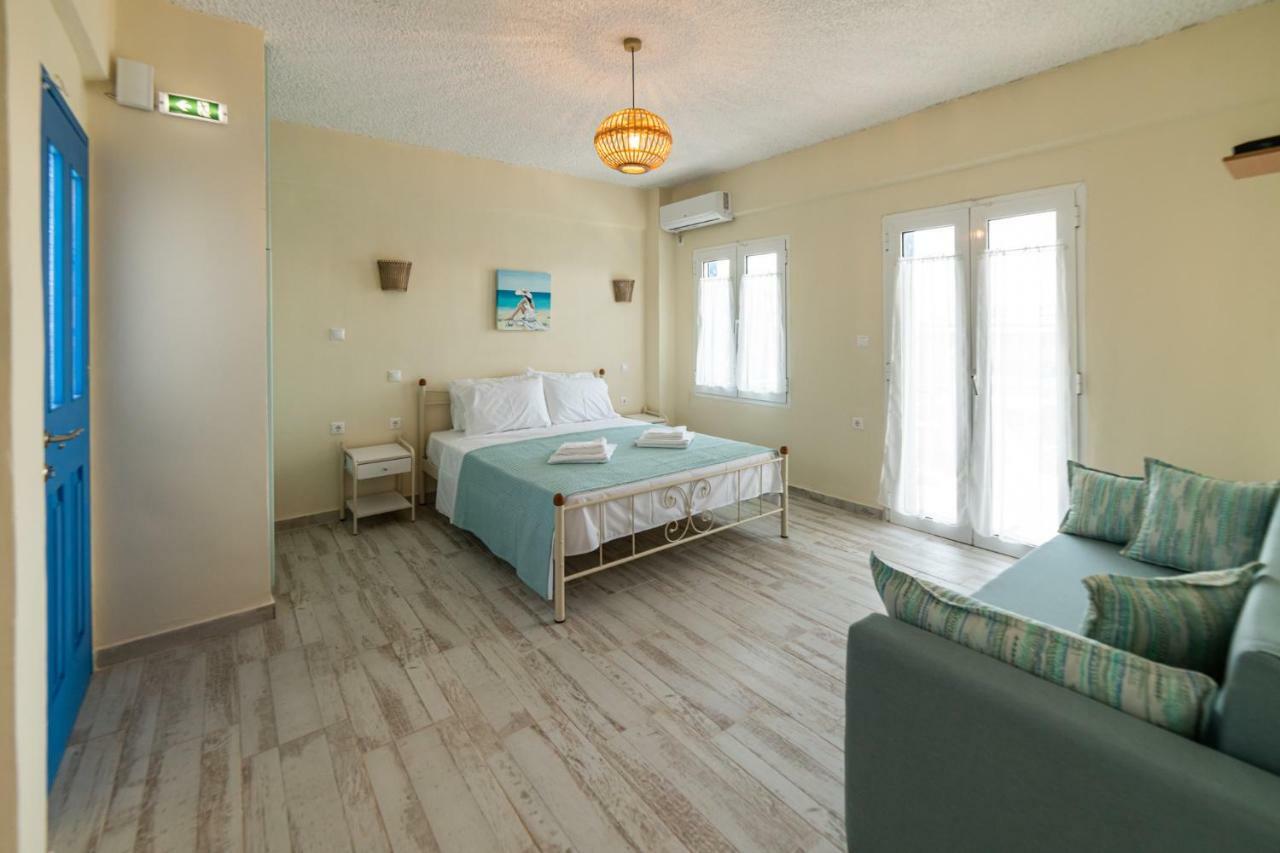 Cyclades Luxury Country house Nea Poteidaia