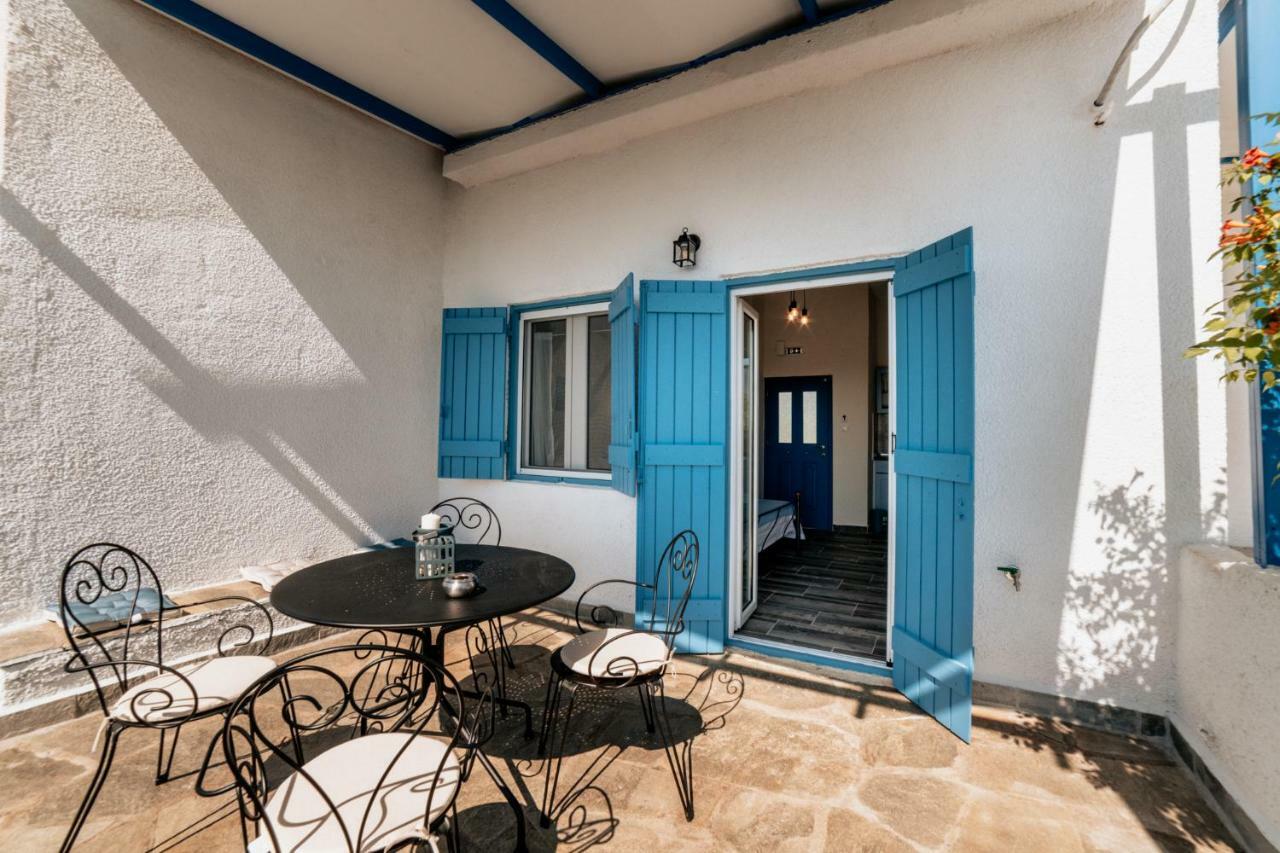 Cyclades Luxury Country house *